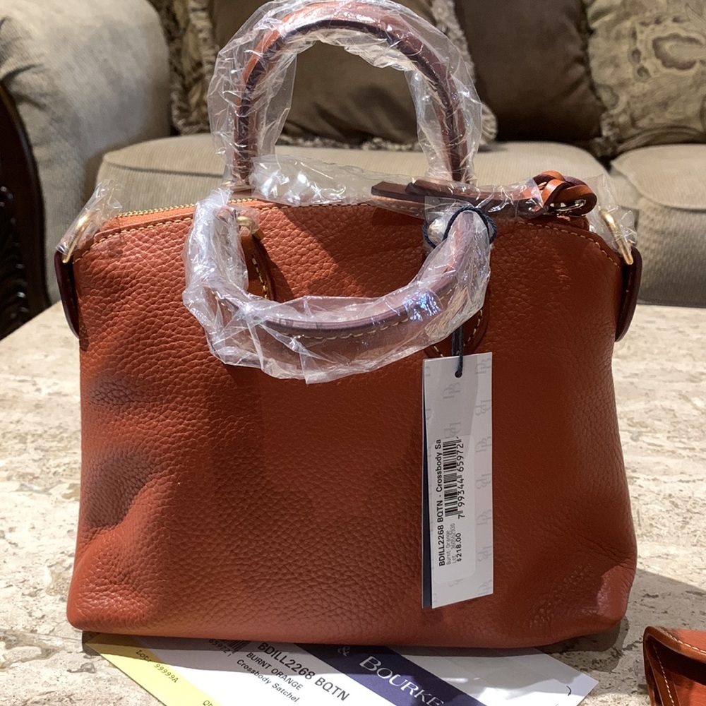 NWT Dooney and Bourke burnt orange pebbles leather set - Picture 2 of 5